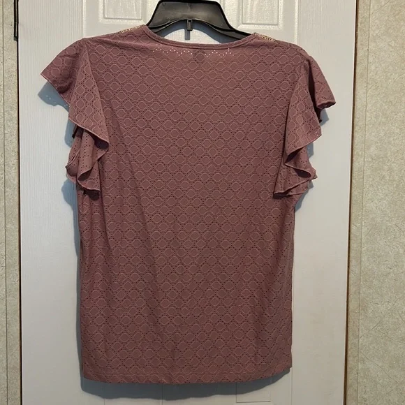 Dusty pink 💕 butterfly sleeve tee - Size M NWOT - Picture 3 of 4